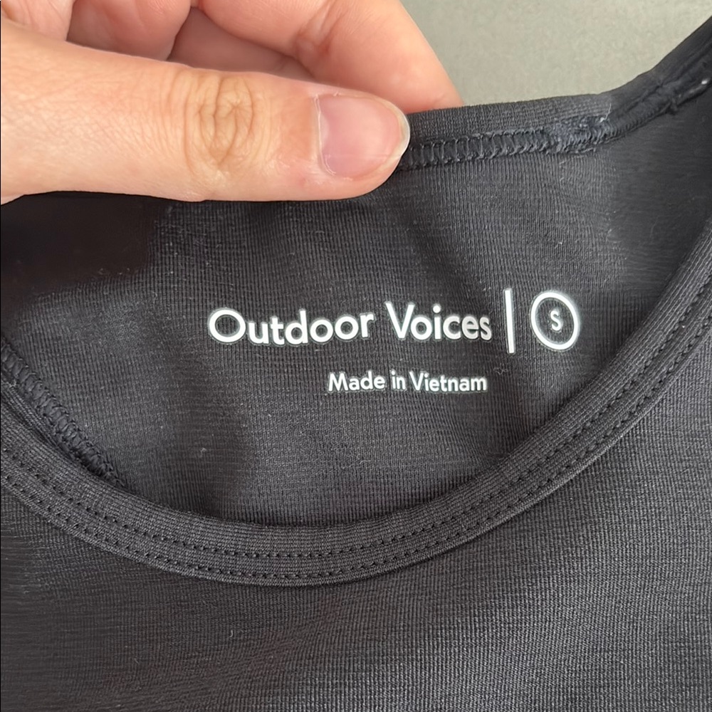 Outdoor Voices Black Athena Crop Top - Picture 3 of 4